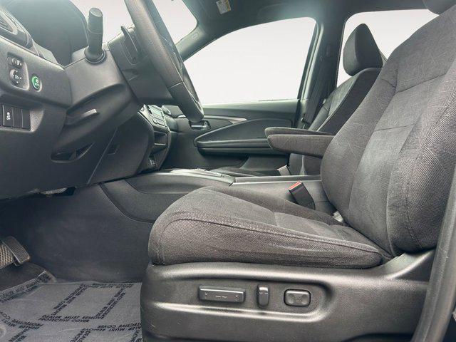 used 2022 Honda Pilot car, priced at $32,950
