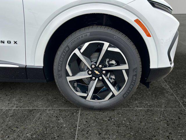 new 2025 Chevrolet Equinox EV car, priced at $46,990