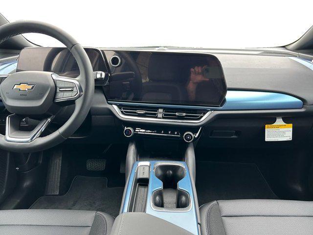 new 2025 Chevrolet Equinox EV car, priced at $46,990