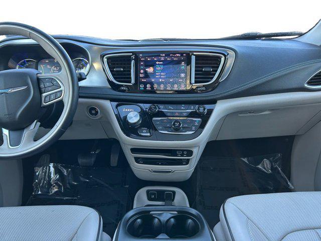 used 2020 Chrysler Pacifica Hybrid car, priced at $31,250