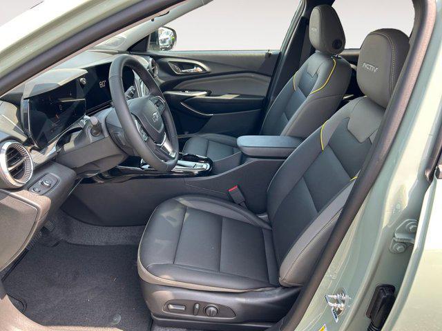 new 2025 Chevrolet Trax car, priced at $26,690