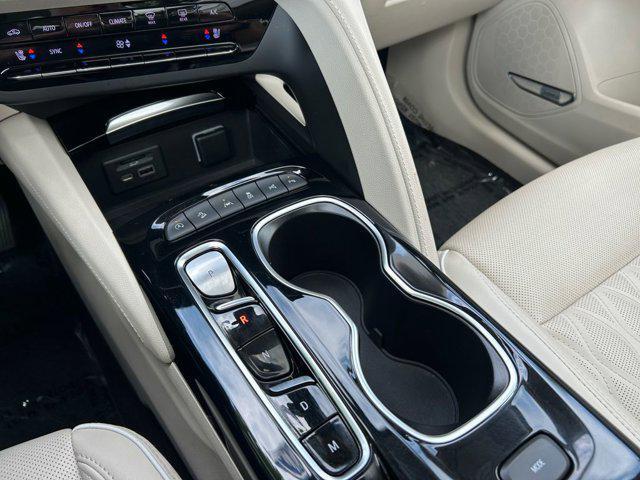 used 2022 Buick Envision car, priced at $35,450