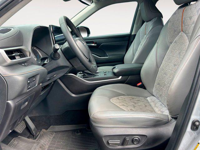 used 2023 Toyota Highlander Hybrid car, priced at $44,750