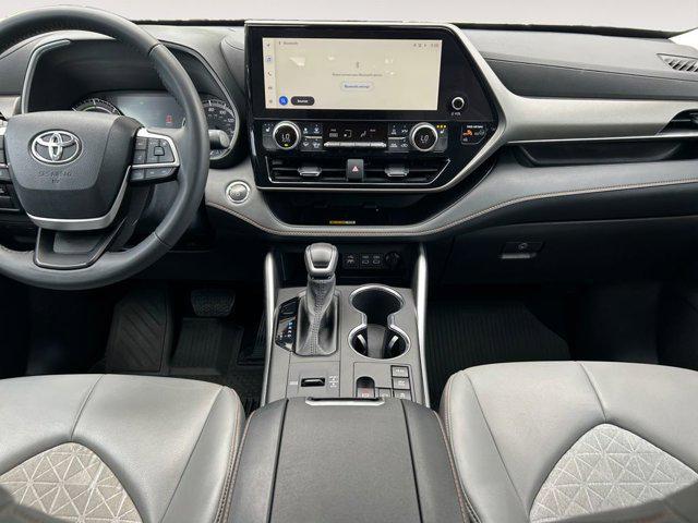 used 2023 Toyota Highlander Hybrid car, priced at $44,750