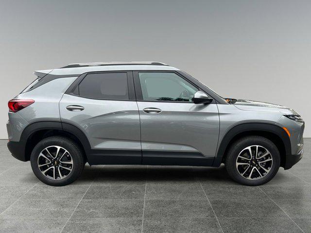 new 2025 Chevrolet TrailBlazer car, priced at $28,585