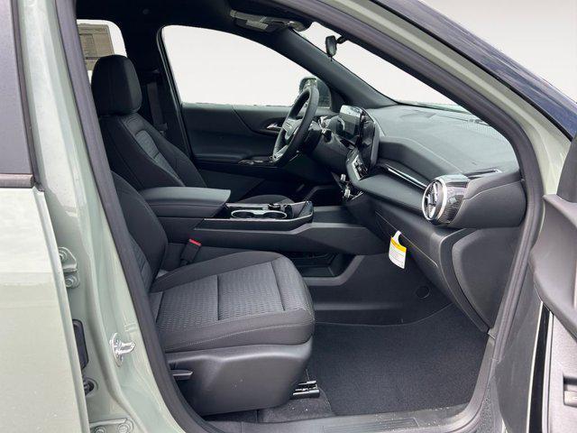 new 2026 Chevrolet Equinox car, priced at $31,990
