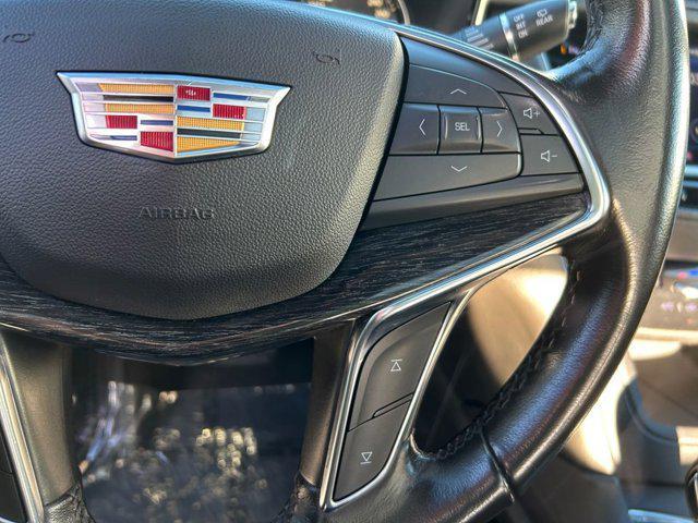 used 2021 Cadillac XT5 car