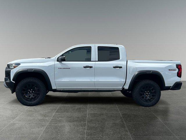 new 2025 Chevrolet Colorado car, priced at $40,990