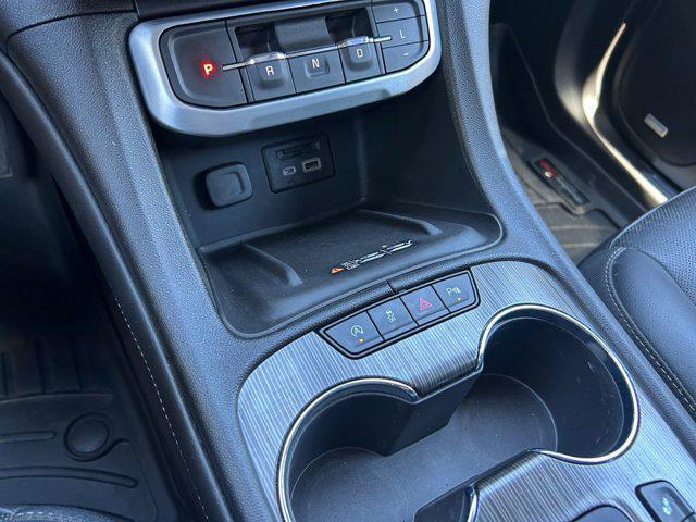 used 2022 GMC Acadia car, priced at $30,250