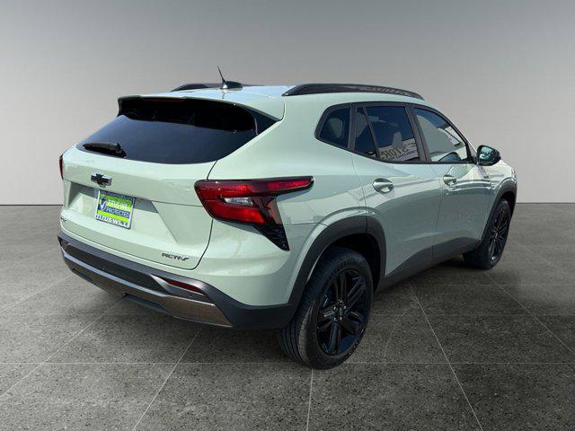new 2025 Chevrolet Trax car, priced at $27,420