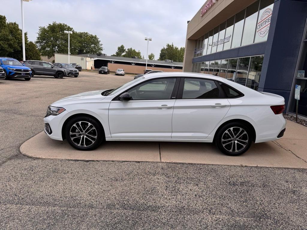 used 2024 Volkswagen Jetta car, priced at $22,995