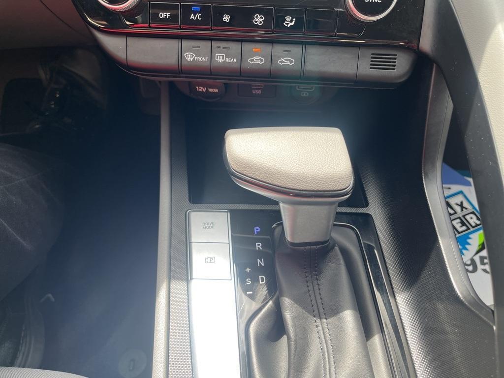 used 2022 Hyundai Elantra car, priced at $16,995