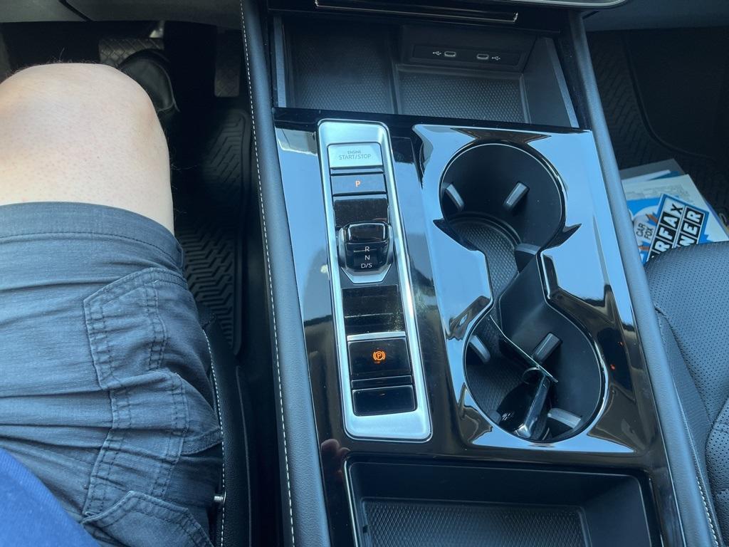 used 2024 Volkswagen Atlas car, priced at $38,995