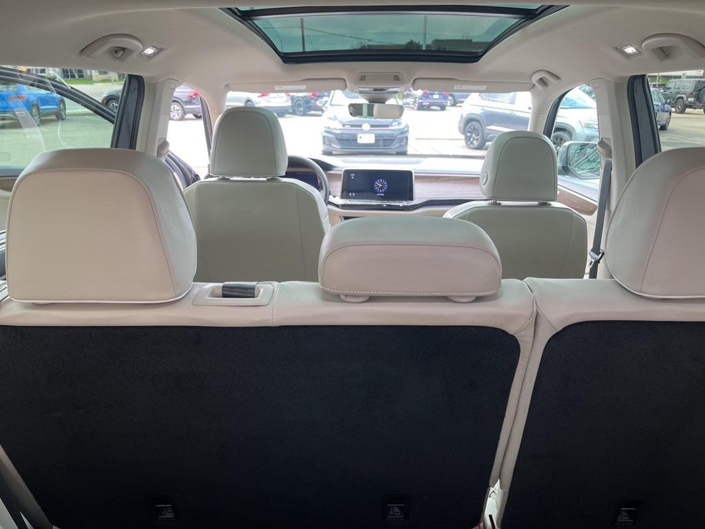 used 2024 Volkswagen Atlas car, priced at $45,995