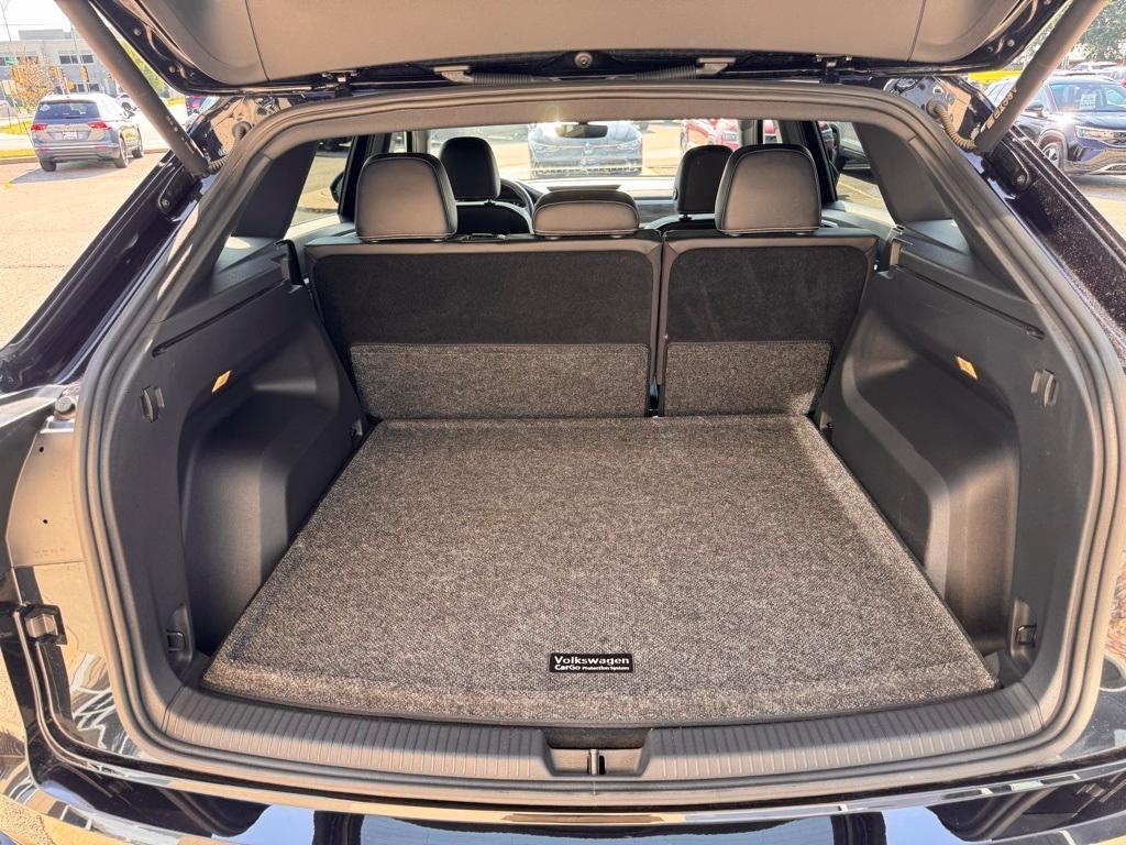 used 2023 Volkswagen Atlas Cross Sport car, priced at $30,995