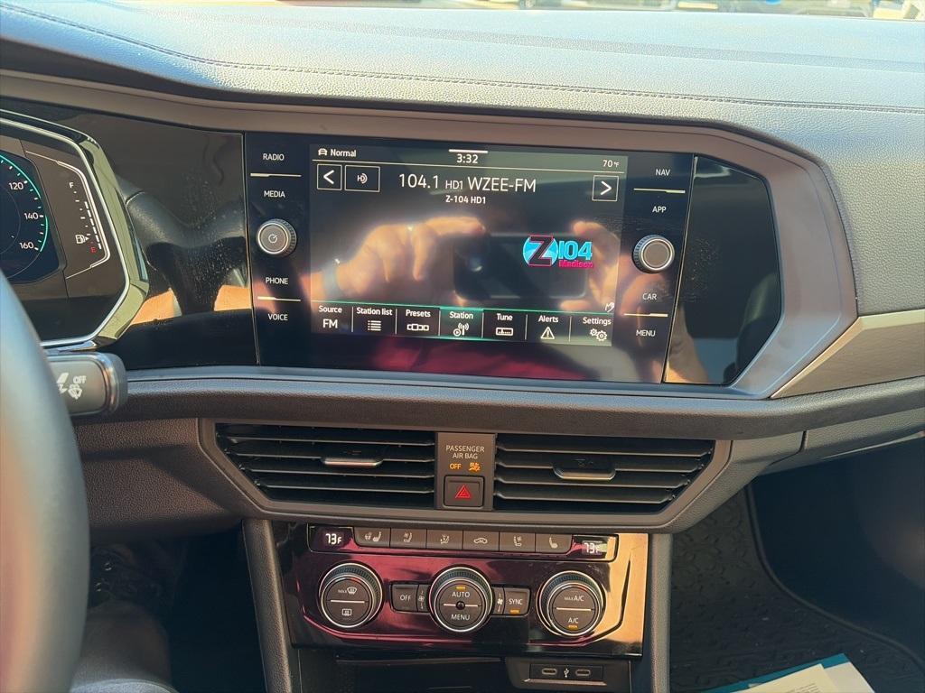 used 2021 Volkswagen Jetta car, priced at $20,495