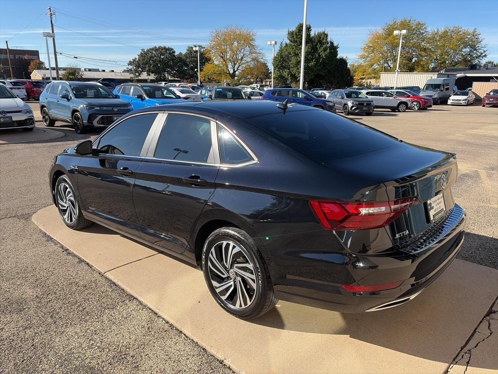 used 2021 Volkswagen Jetta car, priced at $20,495