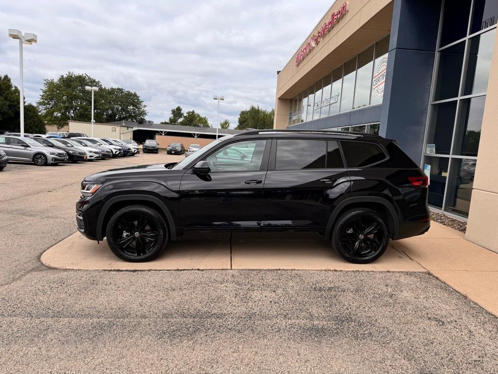 used 2023 Volkswagen Atlas car, priced at $40,995