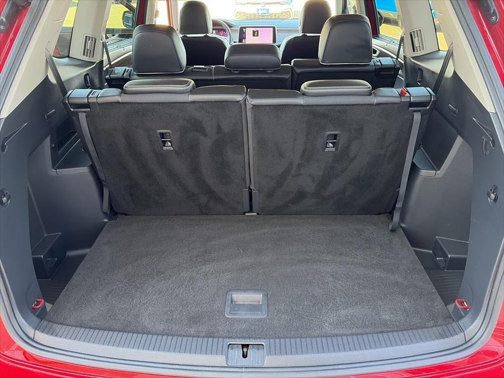 used 2024 Volkswagen Atlas car, priced at $40,995