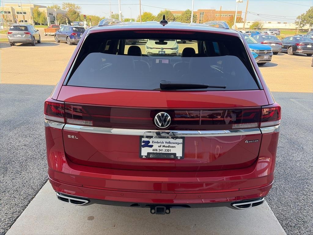 used 2024 Volkswagen Atlas car, priced at $40,995