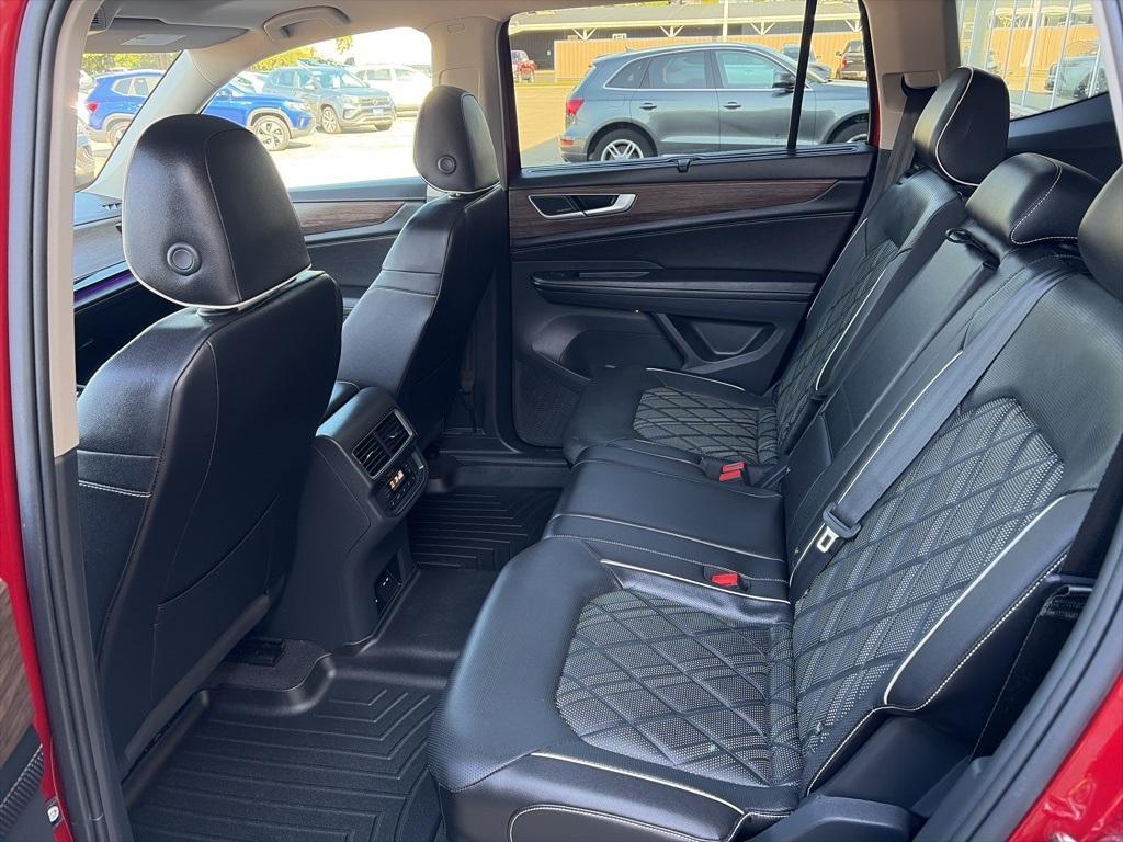 used 2024 Volkswagen Atlas car, priced at $40,995