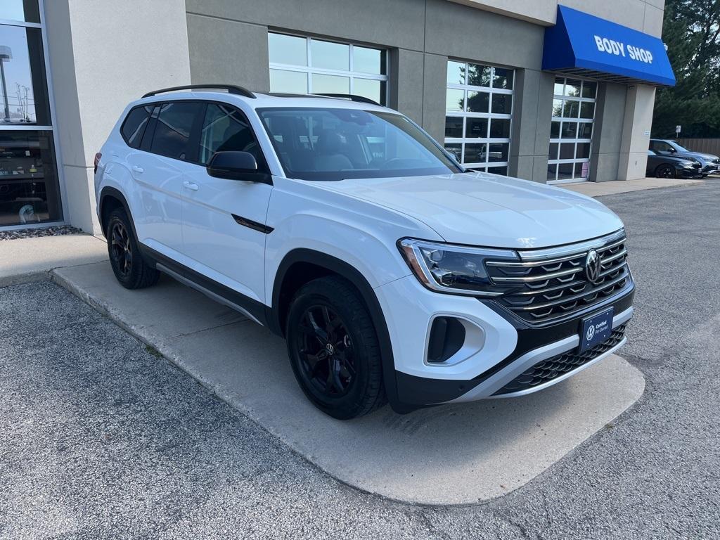 used 2025 Volkswagen Atlas car, priced at $39,495