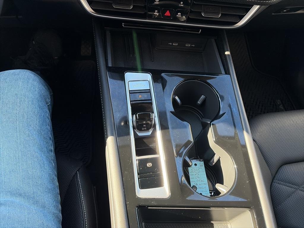 used 2025 Volkswagen Atlas car, priced at $39,995