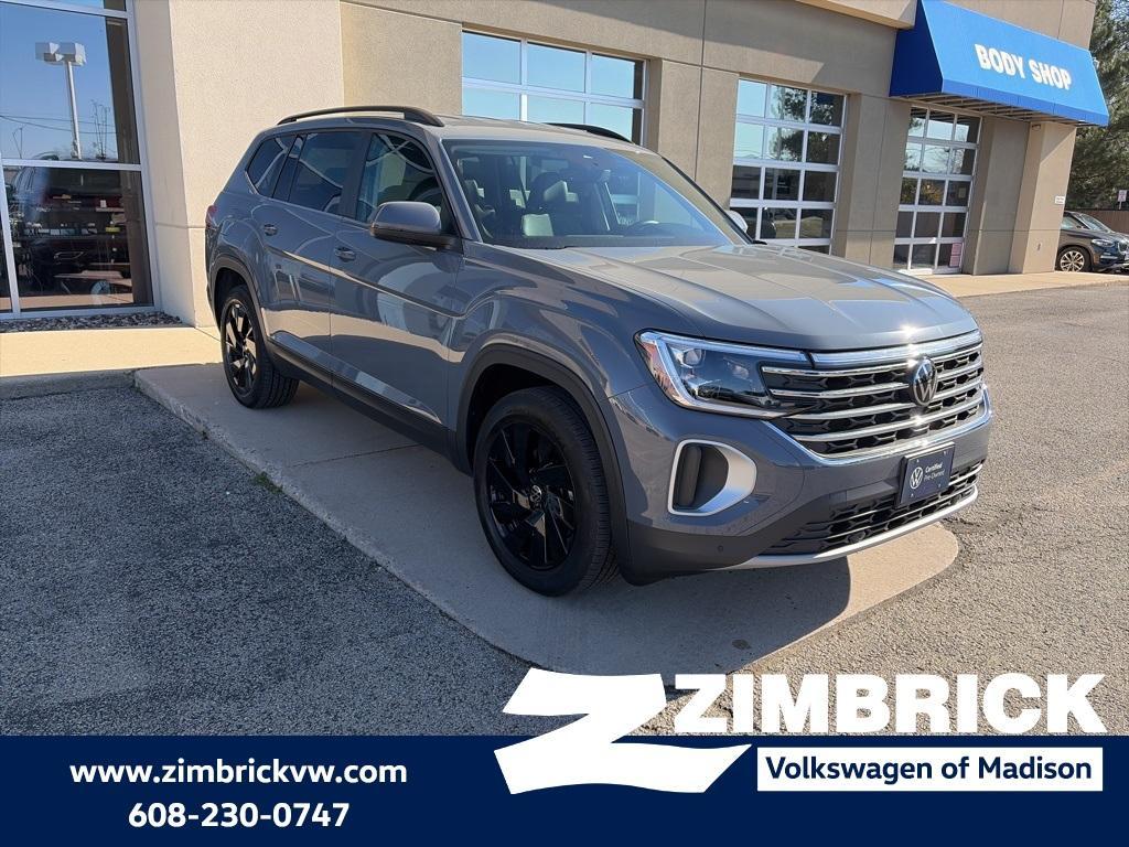 used 2025 Volkswagen Atlas car, priced at $39,995