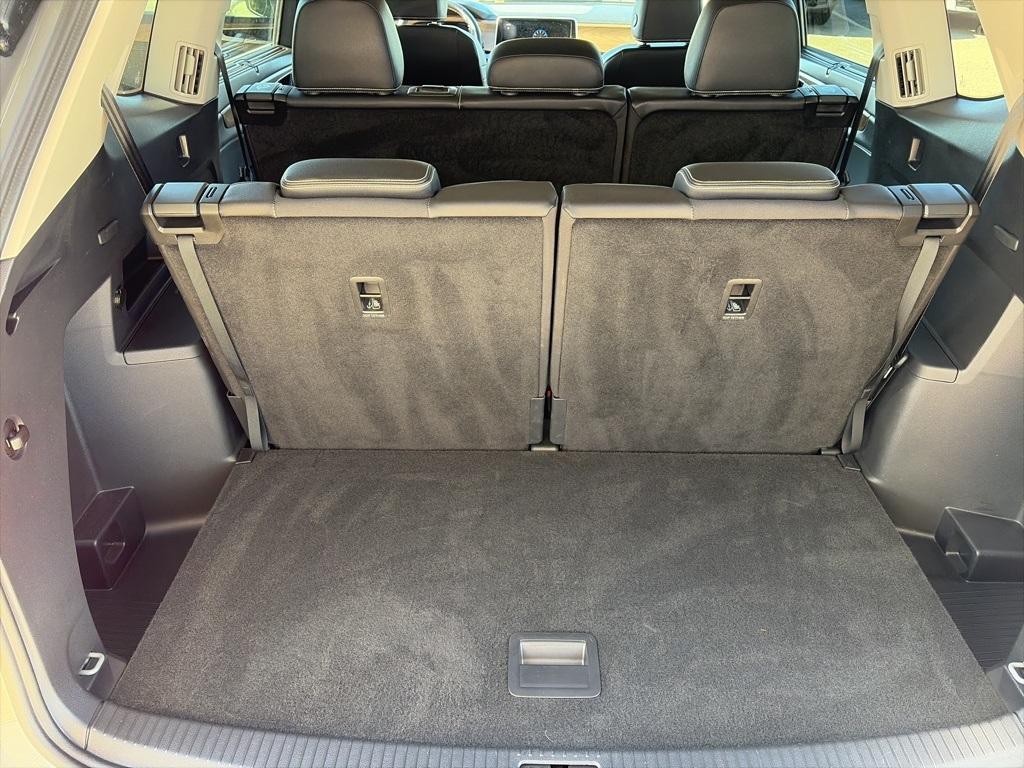 used 2025 Volkswagen Atlas car, priced at $39,995