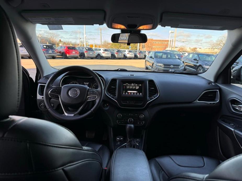 used 2019 Jeep Cherokee car, priced at $18,495