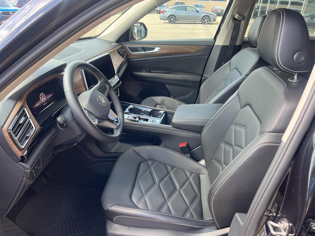 used 2024 Volkswagen Atlas car, priced at $39,495
