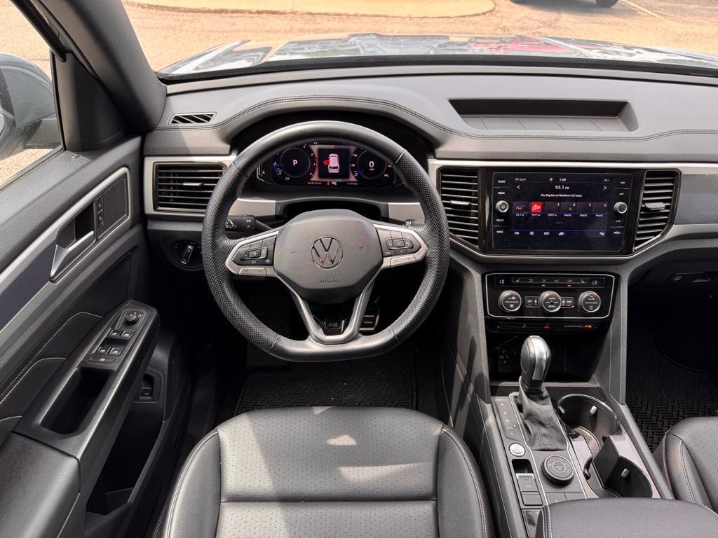 used 2020 Volkswagen Atlas Cross Sport car, priced at $20,995