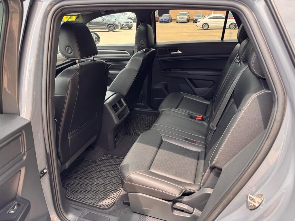 used 2020 Volkswagen Atlas Cross Sport car, priced at $20,995