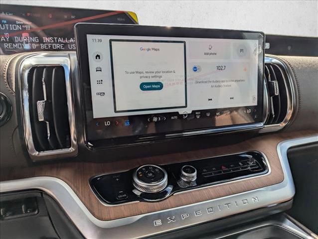 new 2025 Ford Expedition car, priced at $85,917