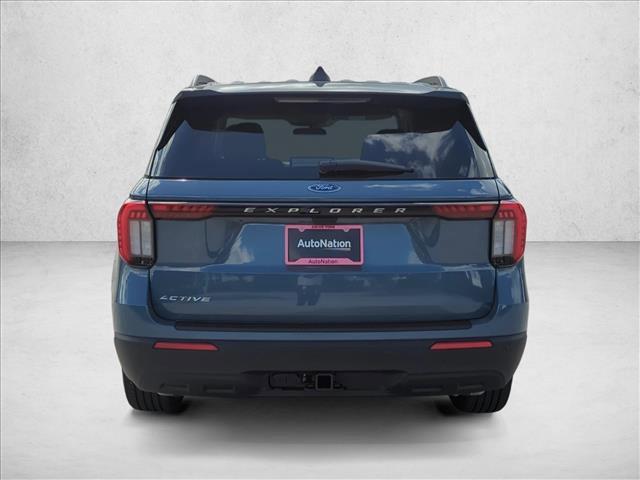 new 2025 Ford Explorer car, priced at $39,785