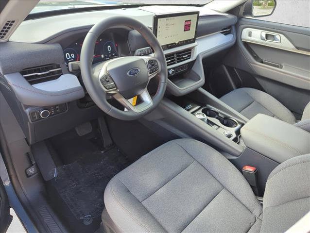 new 2025 Ford Explorer car, priced at $39,785