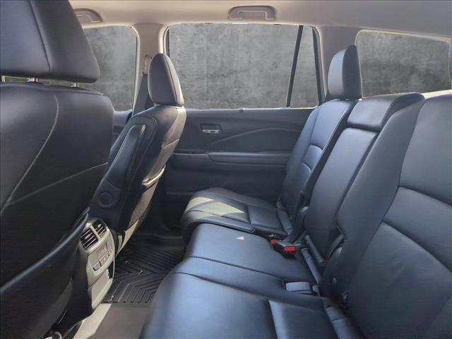 used 2022 Honda Pilot car, priced at $28,995