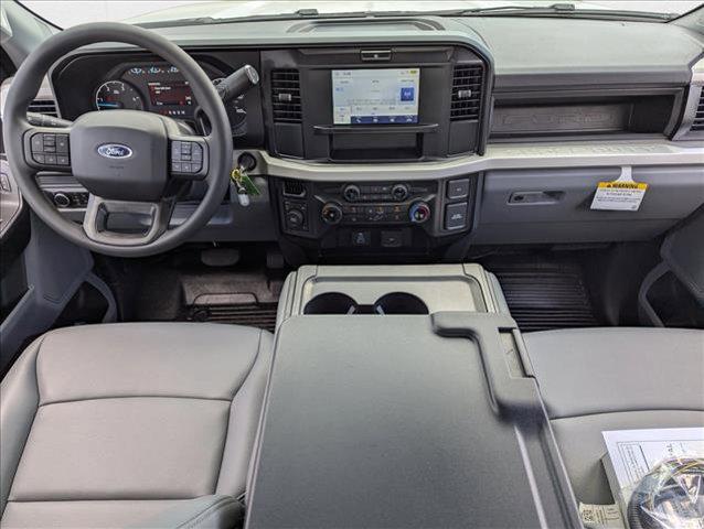 new 2025 Ford F-450 car, priced at $72,650