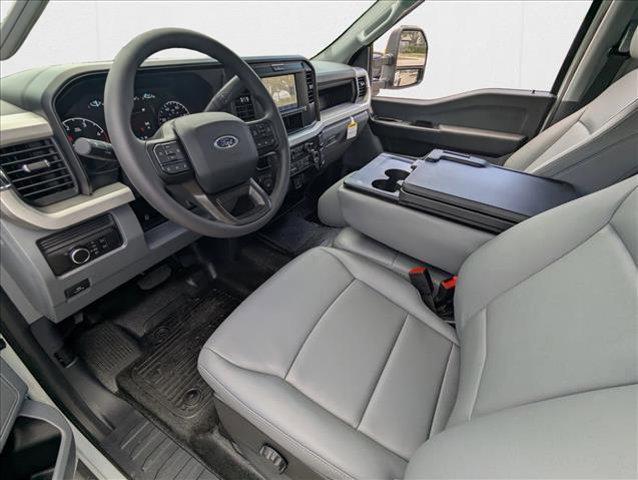 new 2025 Ford F-450 car, priced at $72,650