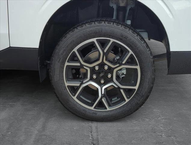 new 2025 Ford Maverick car, priced at $39,077