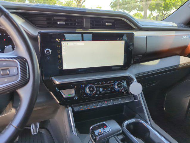 used 2022 GMC Sierra 1500 car, priced at $50,995