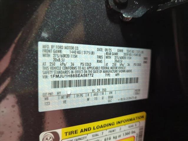 new 2025 Ford Expedition car, priced at $67,607