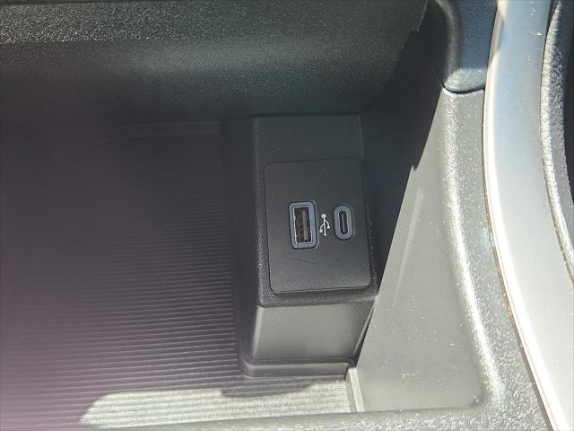 used 2022 Ford Edge car, priced at $22,999