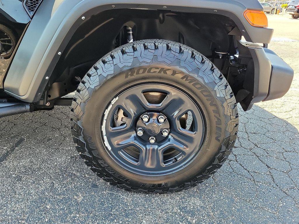 used 2022 Jeep Wrangler Unlimited car, priced at $26,995