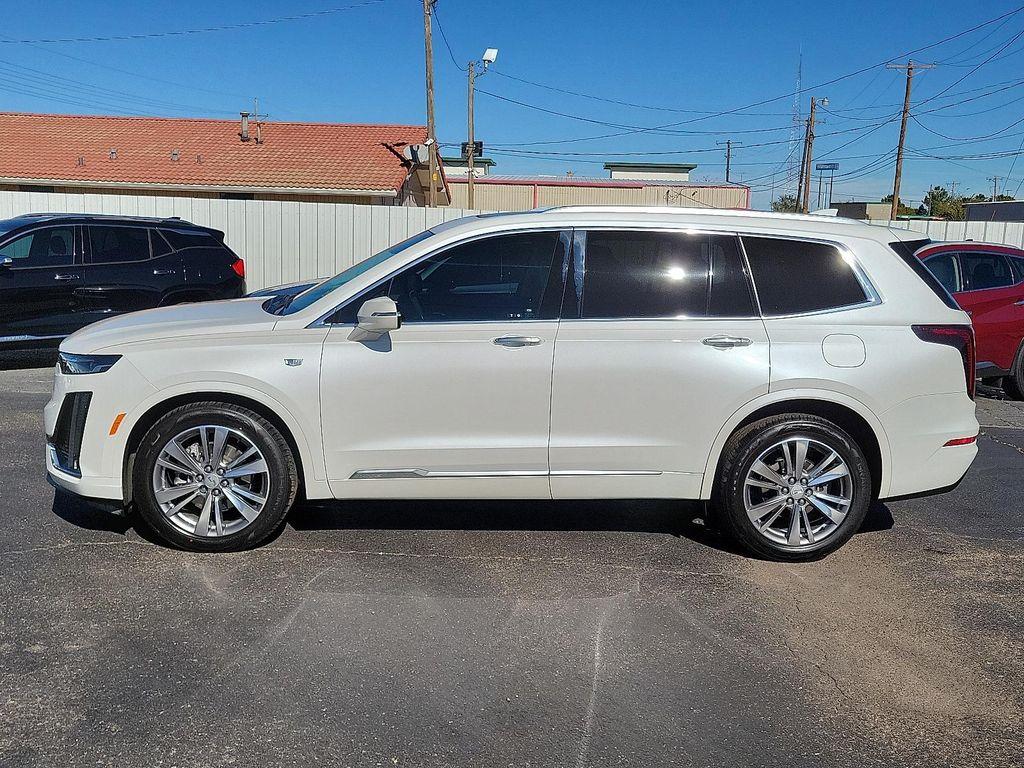used 2022 Cadillac XT6 car, priced at $34,450