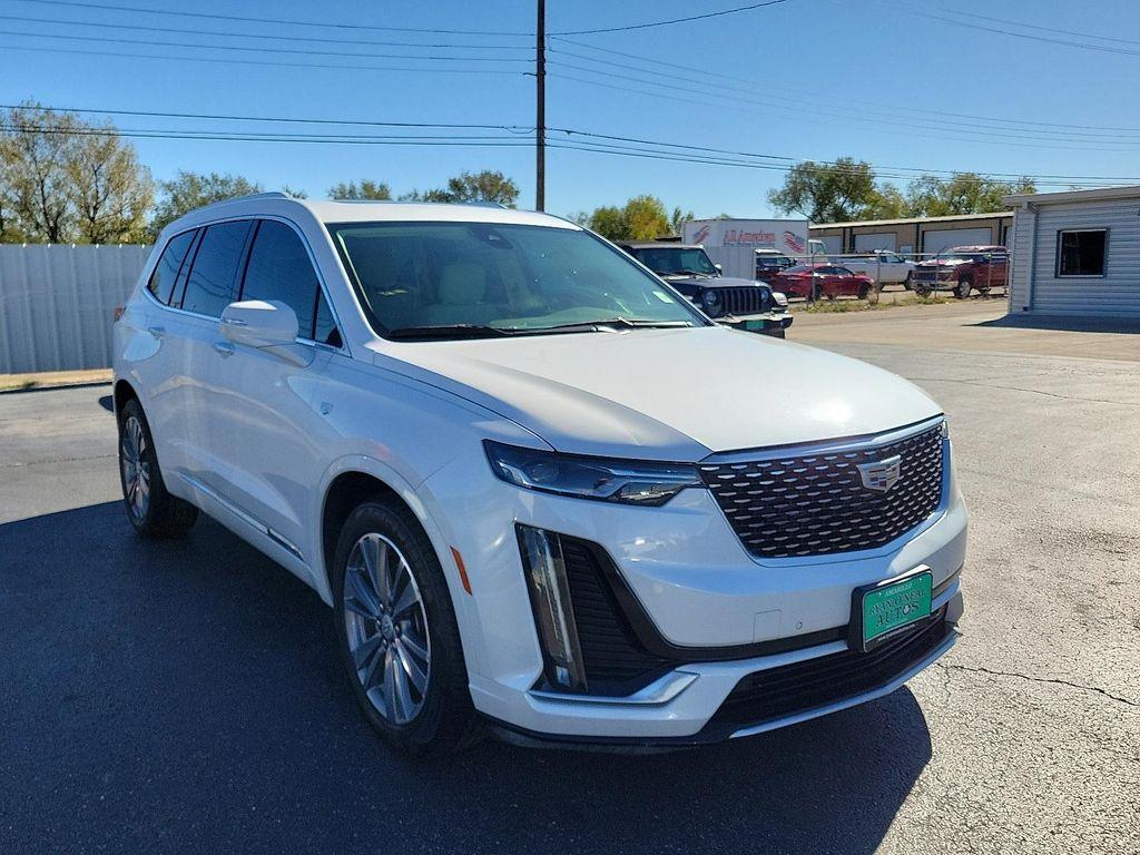 used 2022 Cadillac XT6 car, priced at $34,450