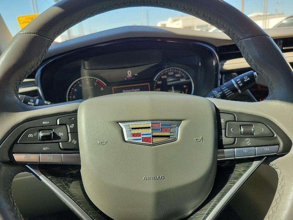 used 2022 Cadillac XT6 car, priced at $34,450