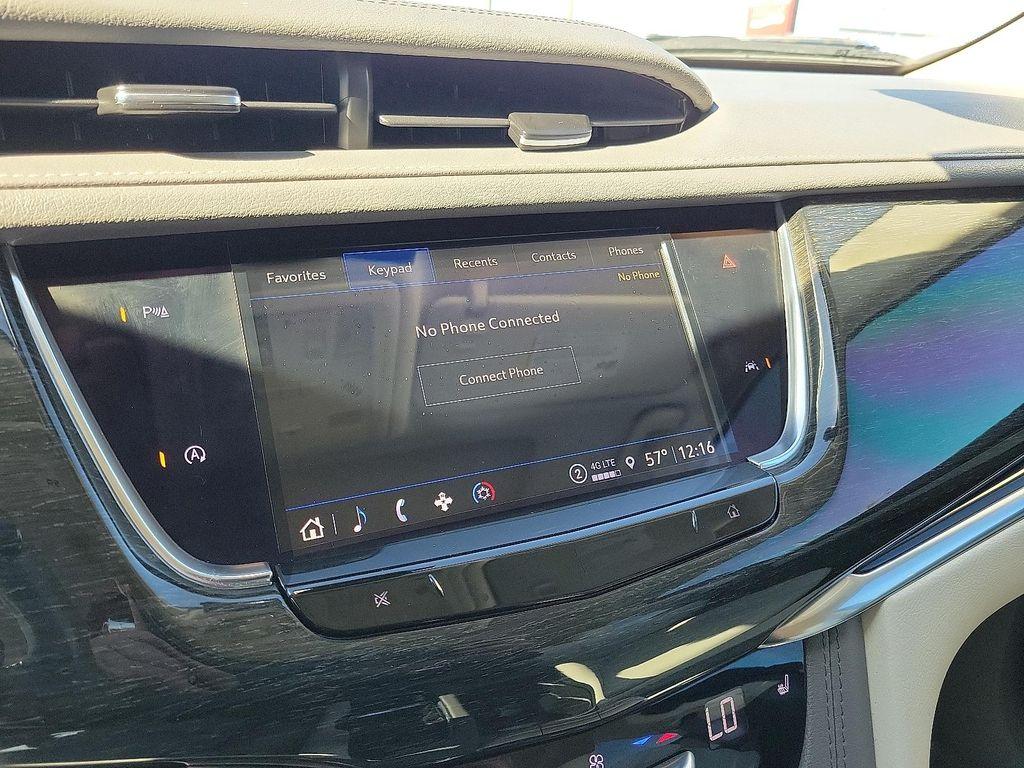 used 2022 Cadillac XT6 car, priced at $34,450