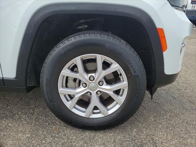 used 2022 Jeep Grand Cherokee car, priced at $36,215