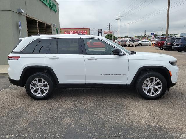 used 2022 Jeep Grand Cherokee car, priced at $36,215